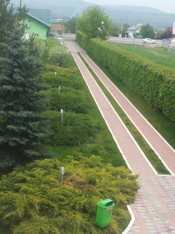 Hotel Casa Cu Pauni Maracineni Zewnętrze zdjęcie