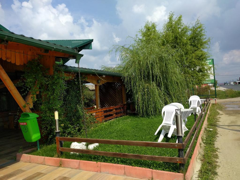 Hotel Casa Cu Pauni Maracineni Zewnętrze zdjęcie